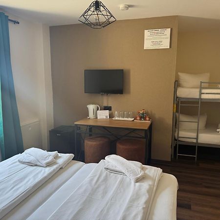 Hotel Capitol Zentrum - 24H - Friedrichshafen Dış mekan fotoğraf