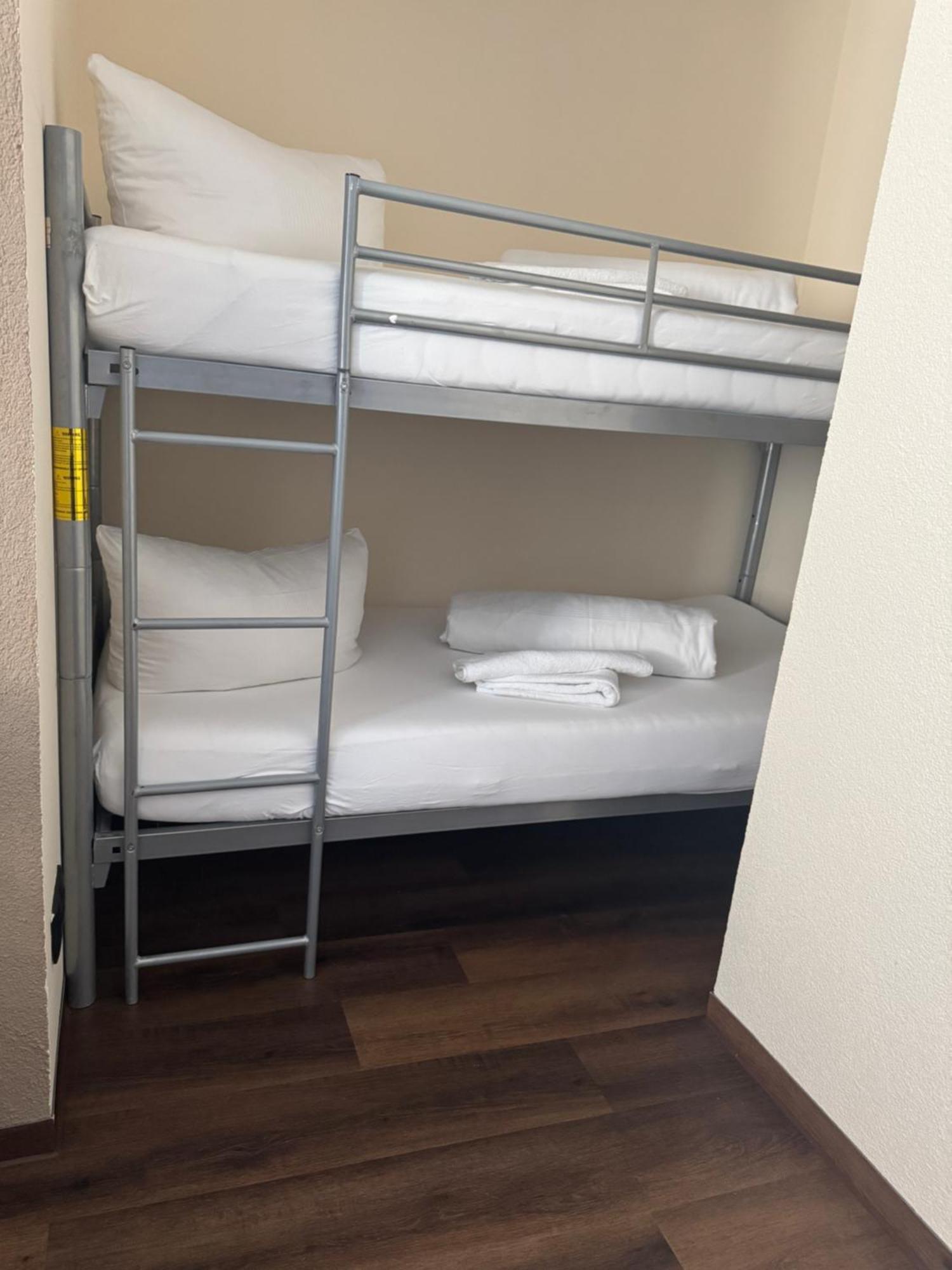 Hotel Capitol Zentrum - 24H - Friedrichshafen Dış mekan fotoğraf