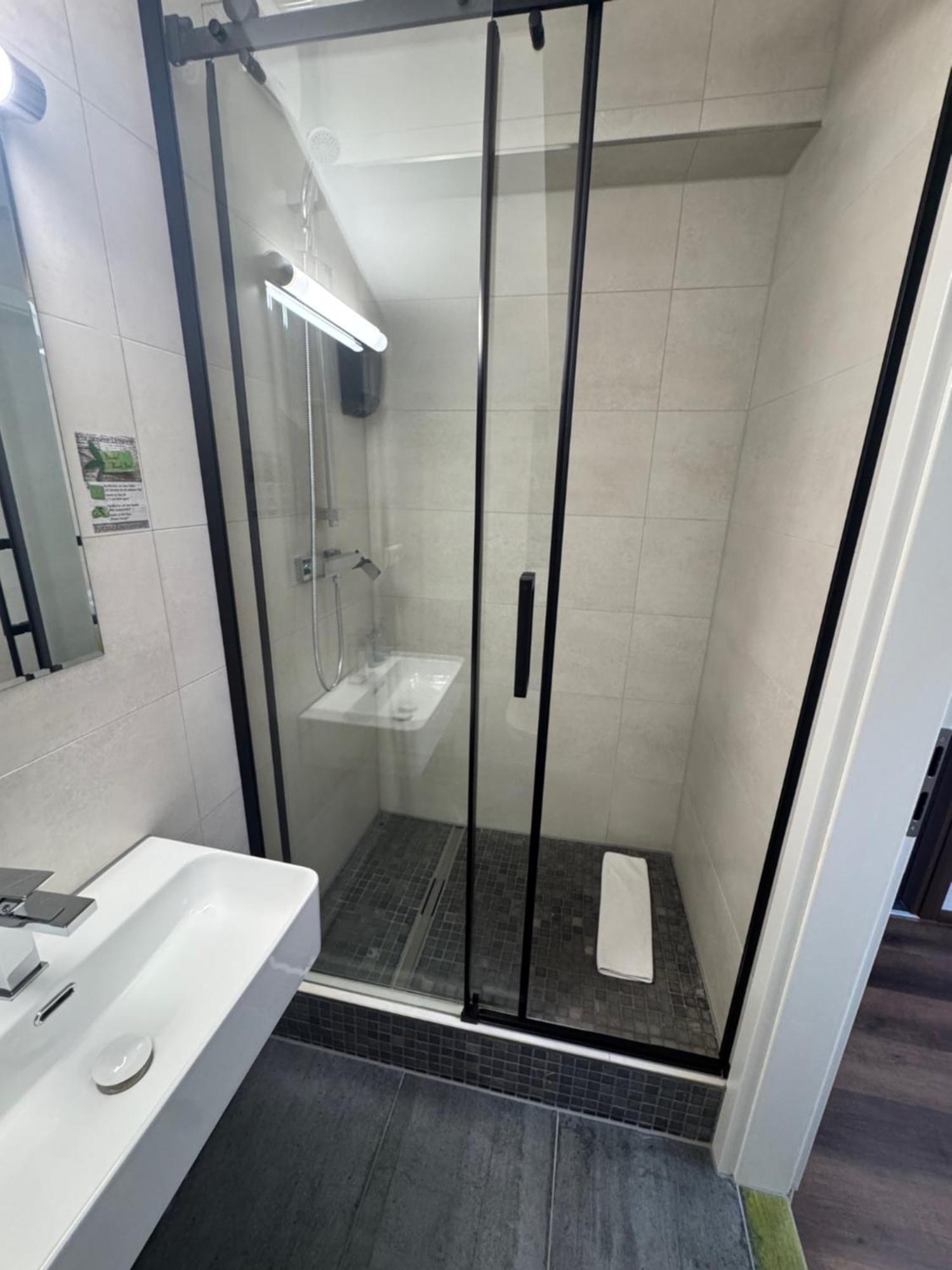 Hotel Capitol Zentrum - 24H - Friedrichshafen Dış mekan fotoğraf