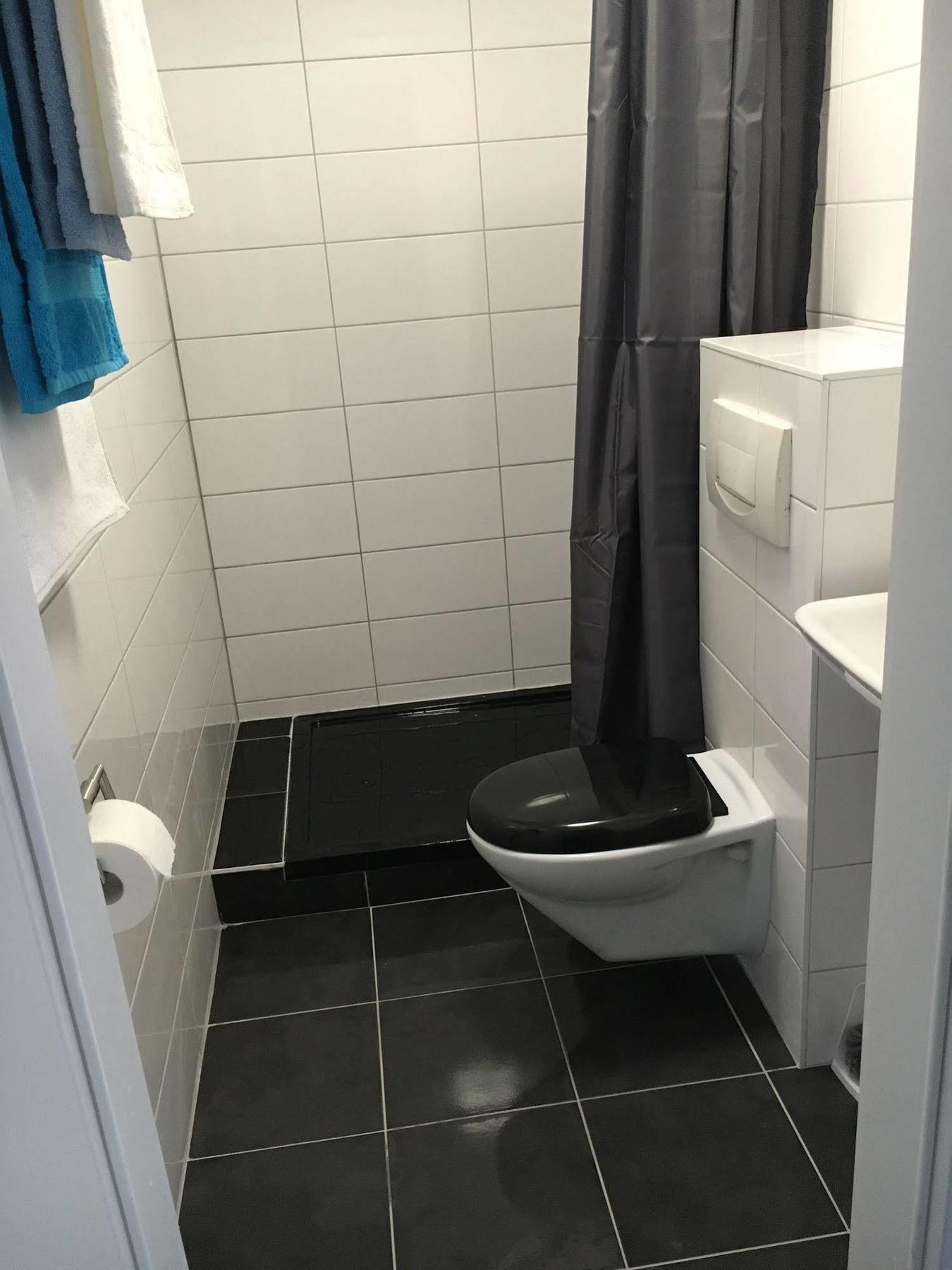 Hotel Capitol Zentrum - 24H - Friedrichshafen Dış mekan fotoğraf